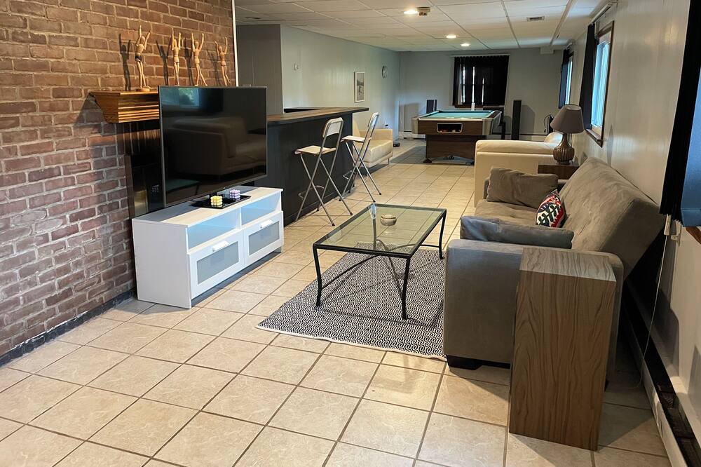 Photo of Livingroom in West New Haven