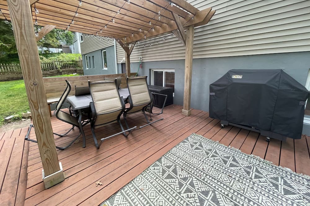 Photo of Outdoor in West New Haven