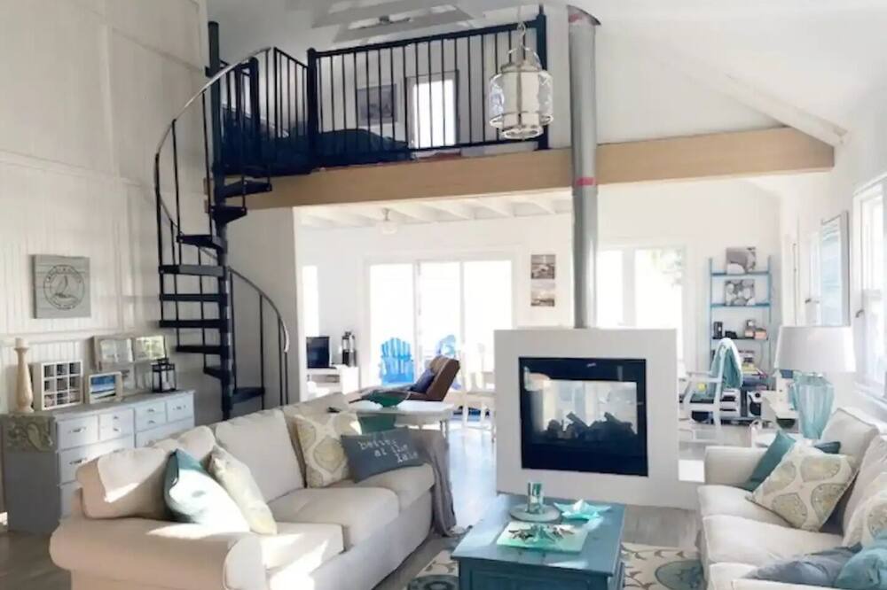 Photo of Livingroom in Selkirk