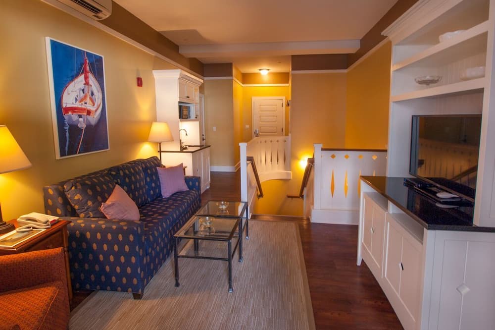 Photo of Livingroom in Portland