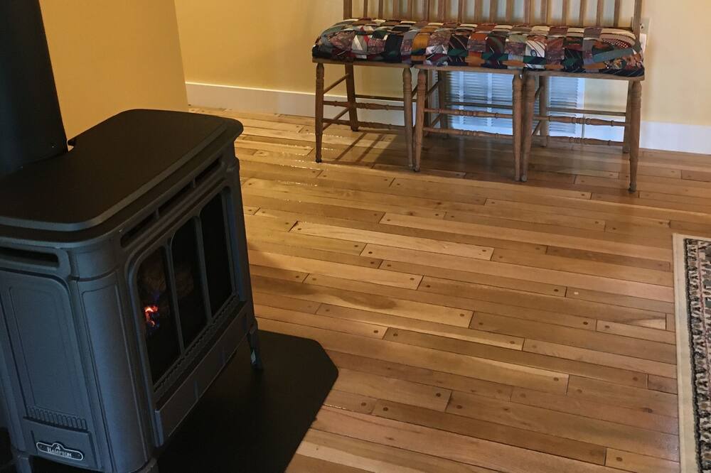 Photo of Livingroom in Hillsboro
