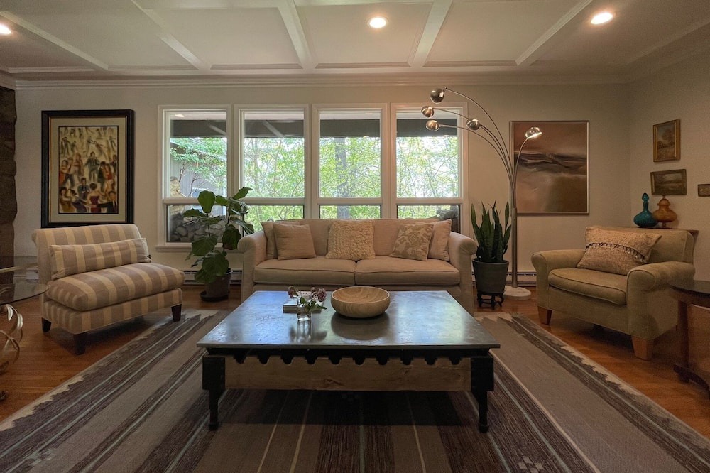 Photo of Livingroom in Red Hook