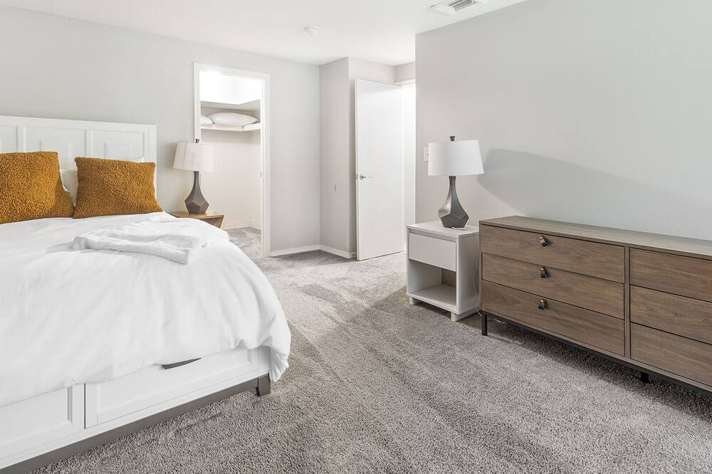 Photo of Bedroom in Avon