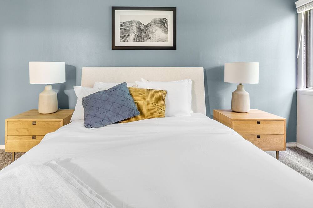 Photo of Bedroom in Avon