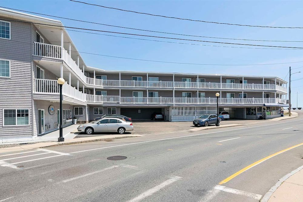 Photo of Outdoor in Hampton