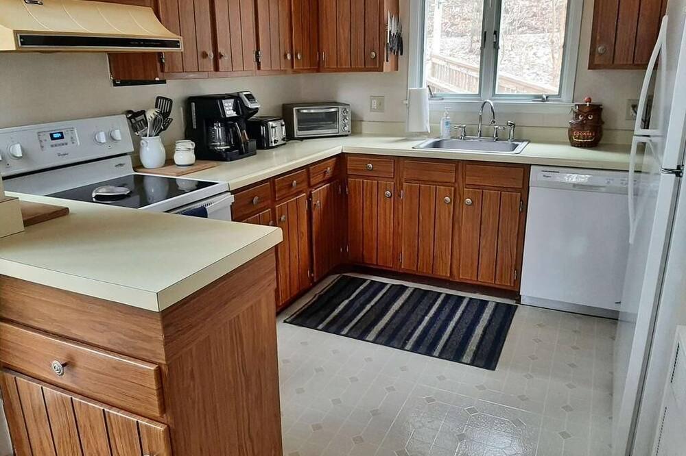 Photo of Kitchen in Campton