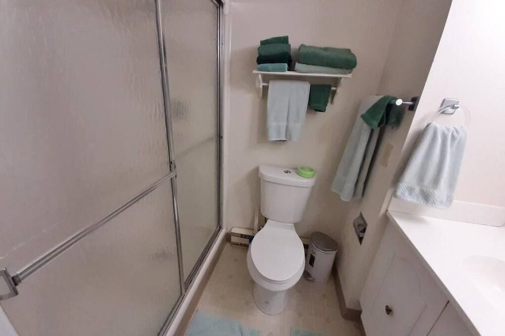 Photo of Bathroom in Campton
