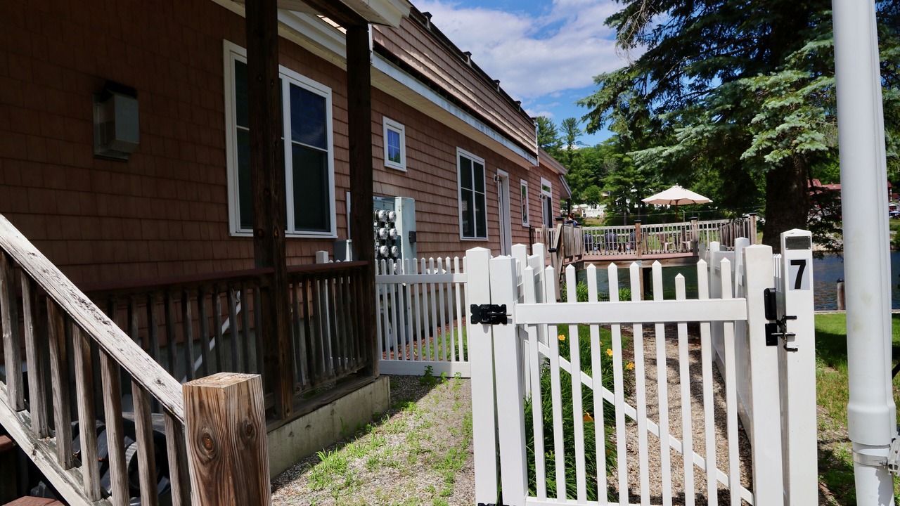 Photo of Outdoor in Alton