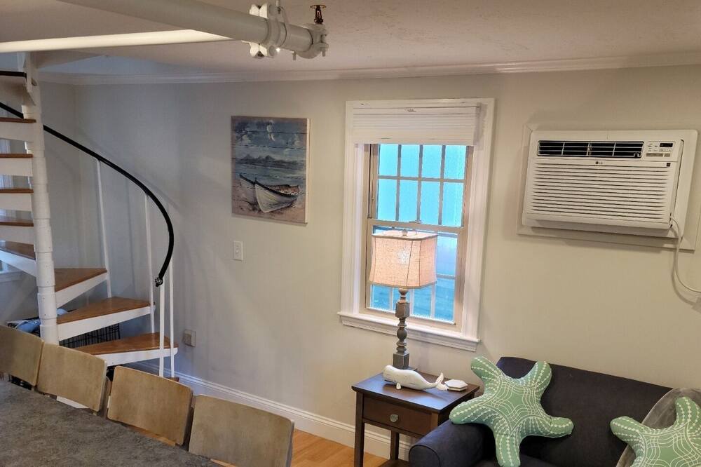 Photo of Livingroom in West Dennis