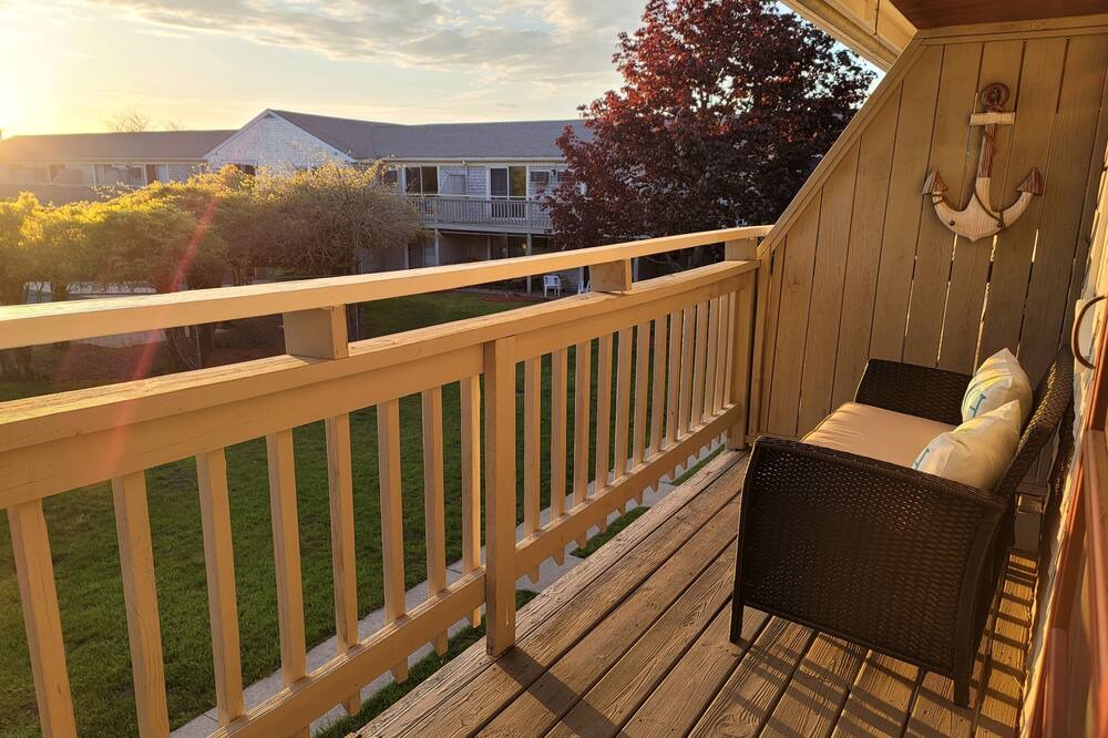 Photo of Patio Balcony in West Dennis