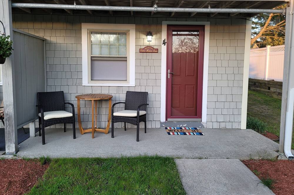 Photo of Patio Balcony in West Dennis