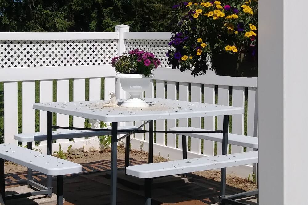 Photo of Patio Balcony in Skaneateles