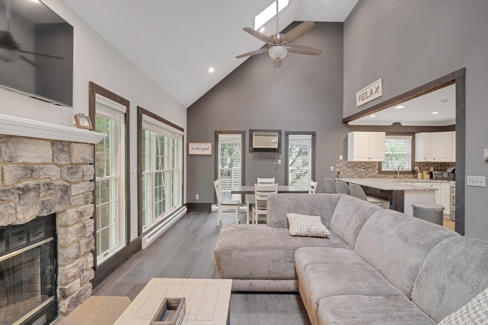 Photo of Livingroom in Rowland