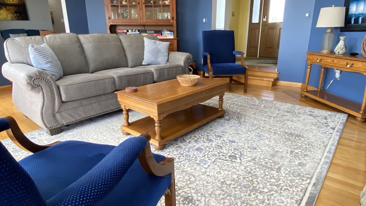 Photo of Livingroom in Schuyler Falls