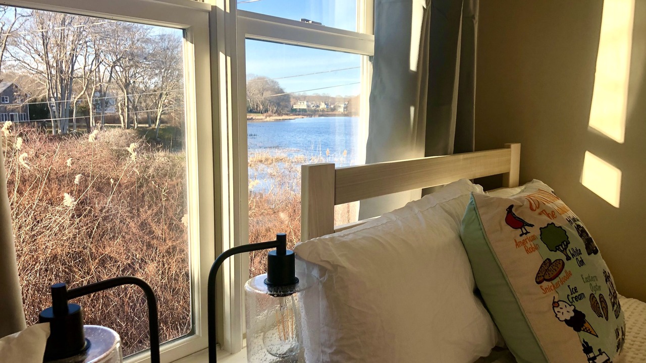 Photo of Livingroom in Niantic