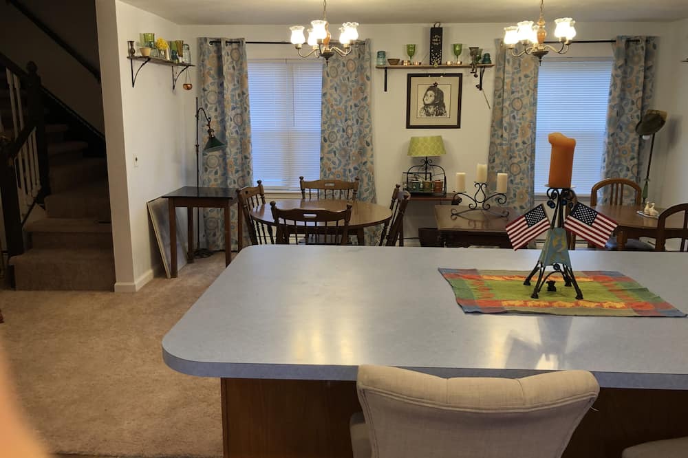 Photo of Kitchen in Warren