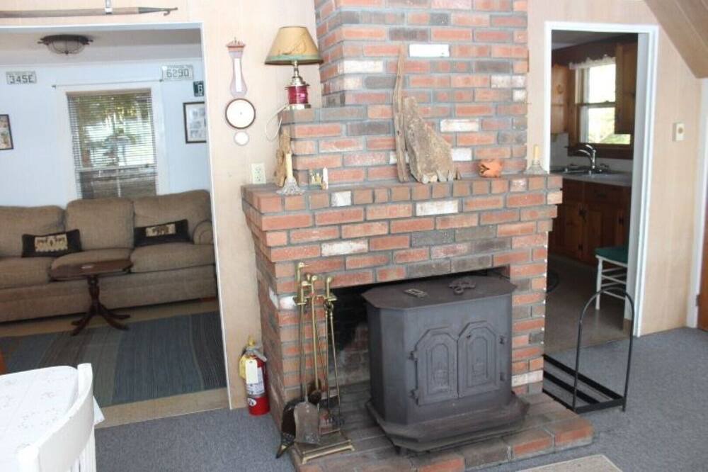 Photo of Livingroom in Laconia