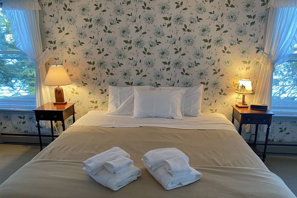 Photo of Bedroom in Laconia