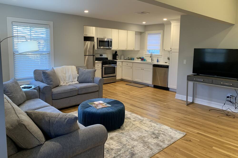 Photo of Livingroom in Westhampton Beach