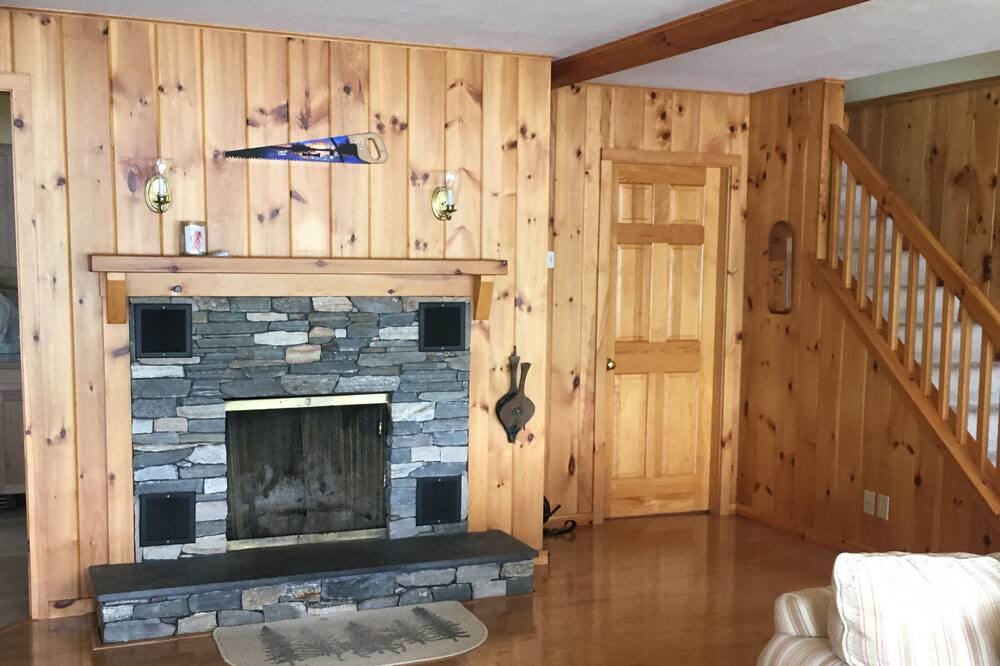 Photo of Livingroom in Sanbornville