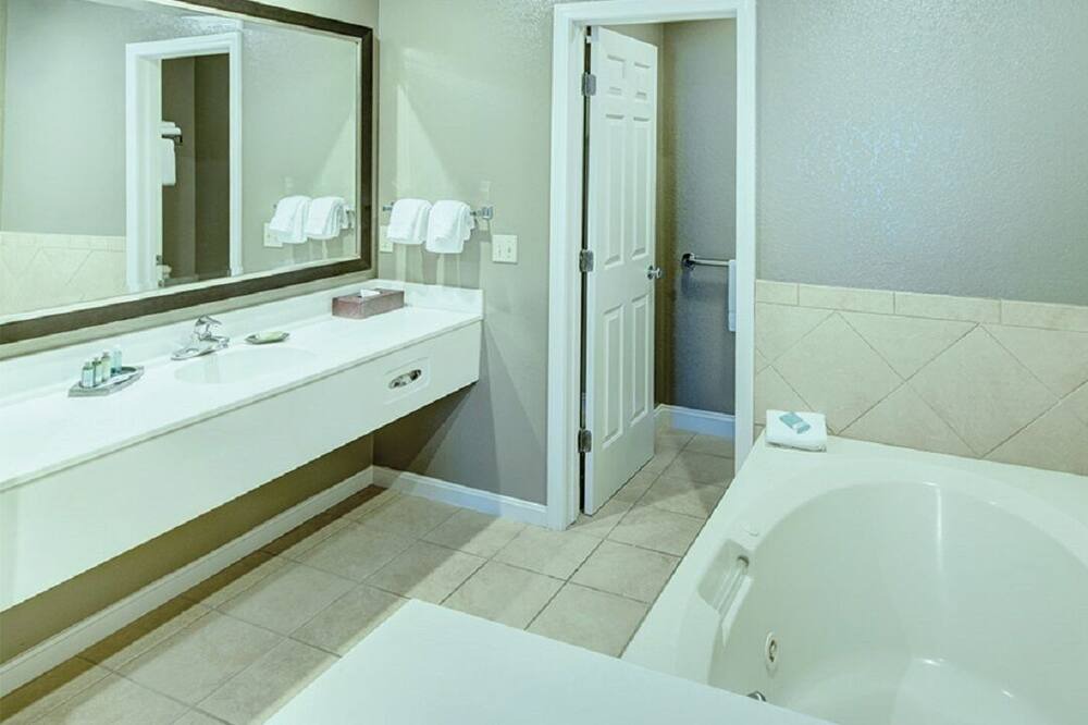Photo of Bathroom in Hancock