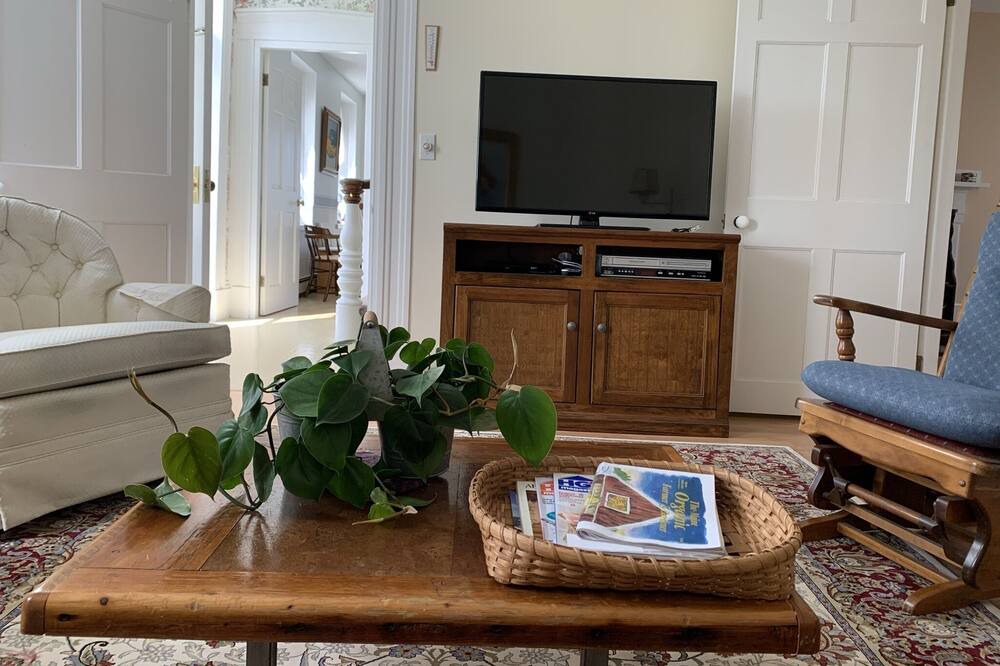 Photo of Livingroom in Lyman