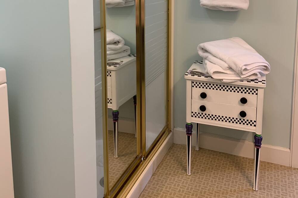 Photo of Bedroom in Lyman