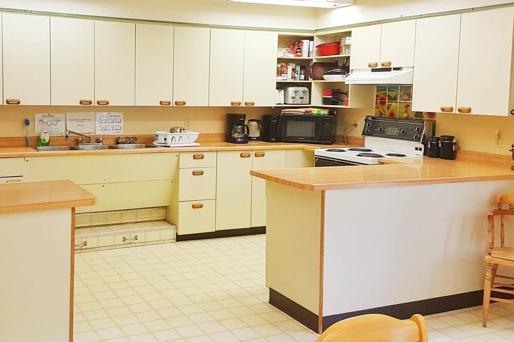 Photo of Kitchen in Waupoos