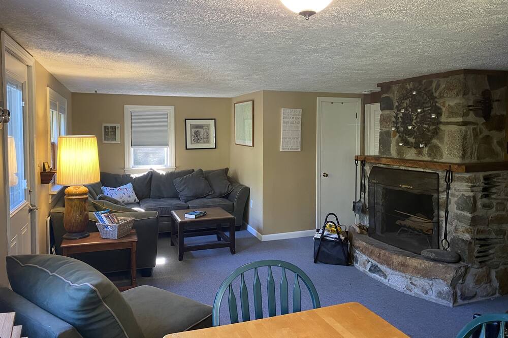 Photo of Livingroom in Chester