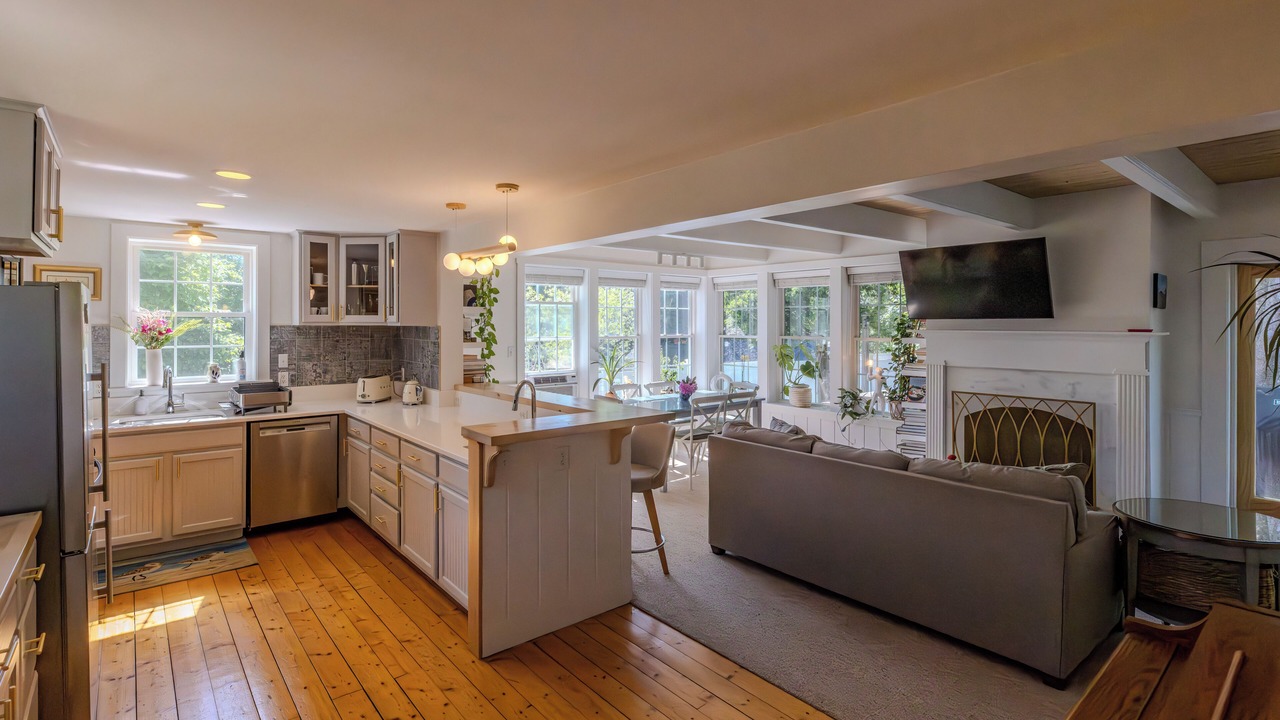Photo of Kitchen in Tisbury