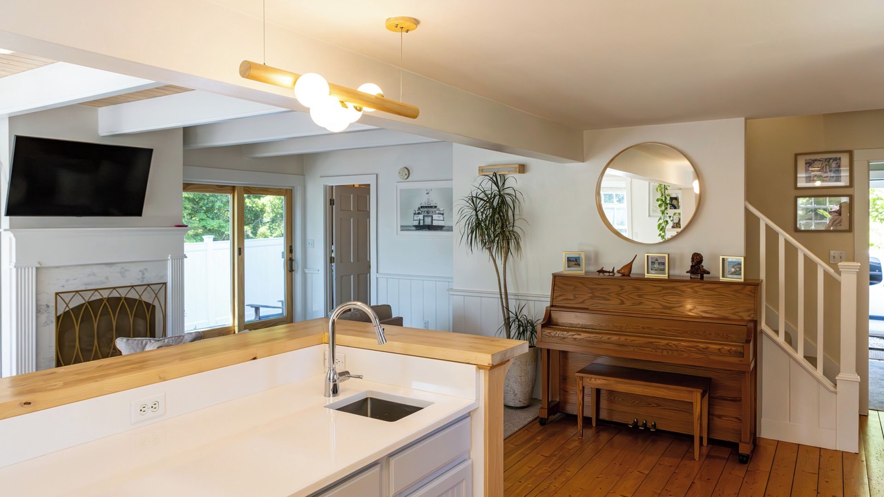 Photo of Kitchen in Tisbury