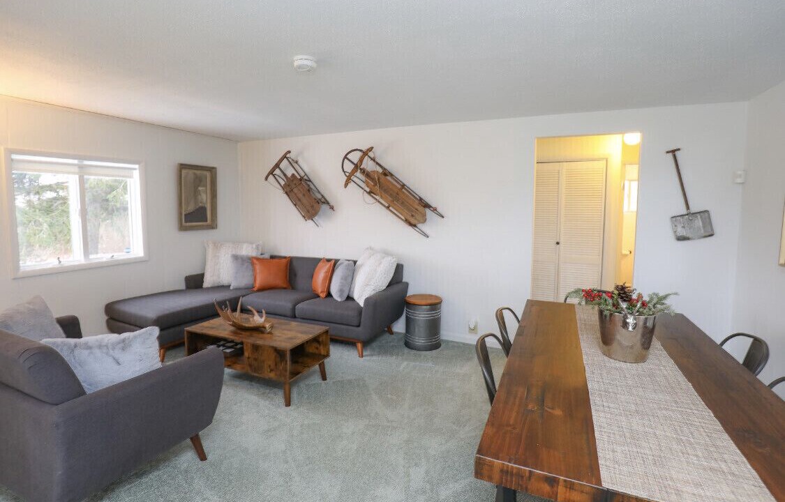 Photo of Livingroom in Canandaigua