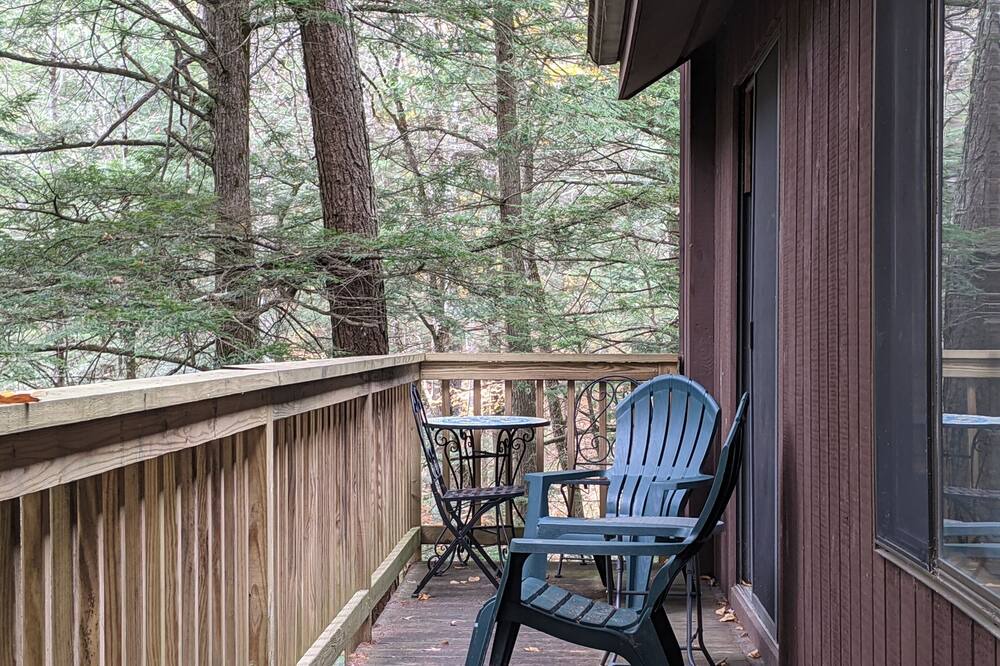 Photo of Patio Balcony in Sandisfield