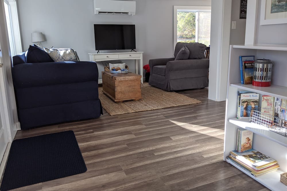 Photo of Livingroom in West Boothbay Harbor