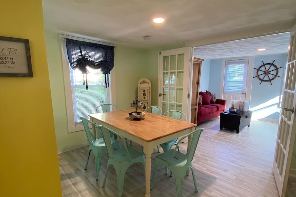 Photo of Livingroom in Bristol
