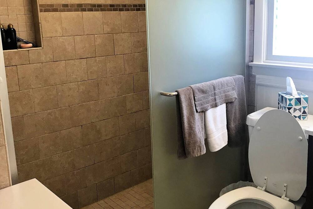 Photo of Bathroom in Greenport West