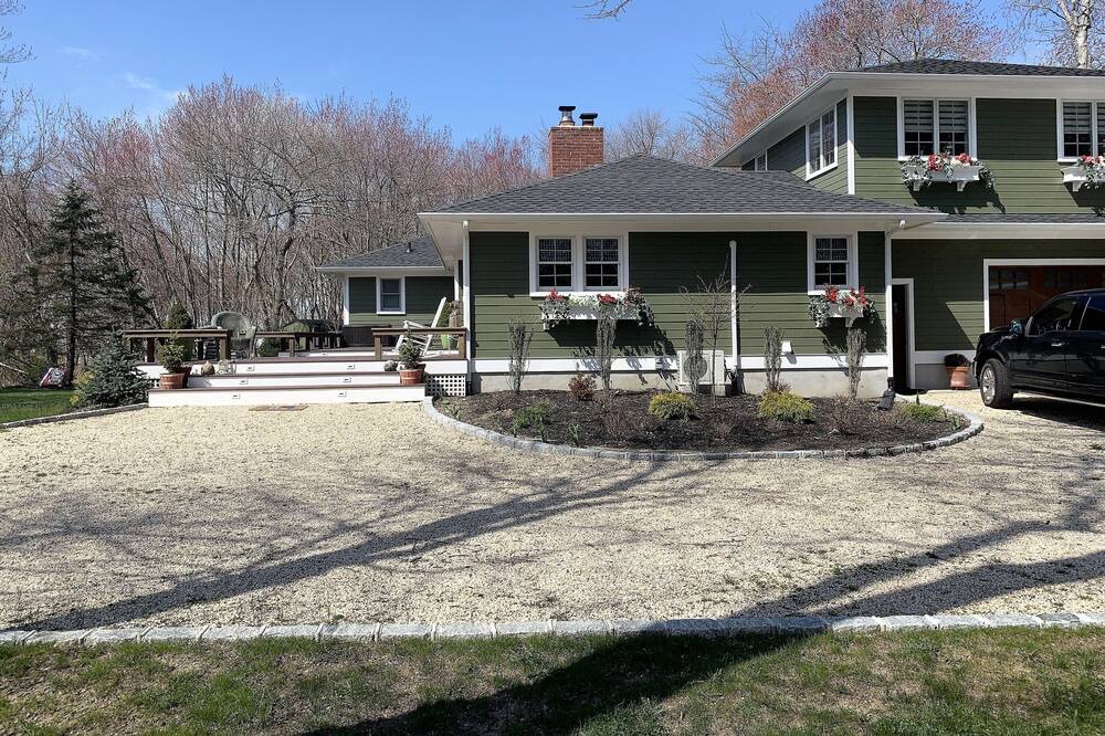 Photo of Outdoor in Greenport West