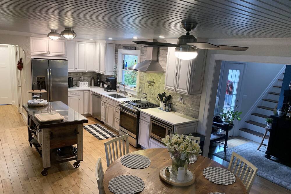Photo of Kitchen in Greenport West