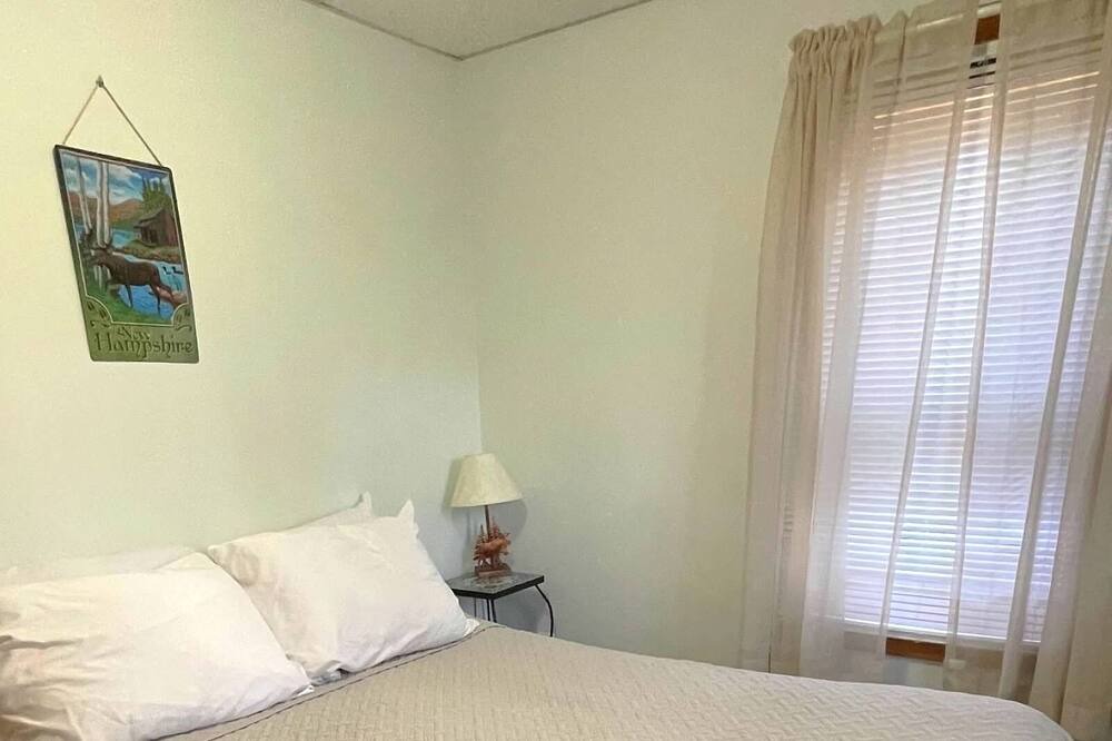 Photo of Bedroom in Weirs Beach