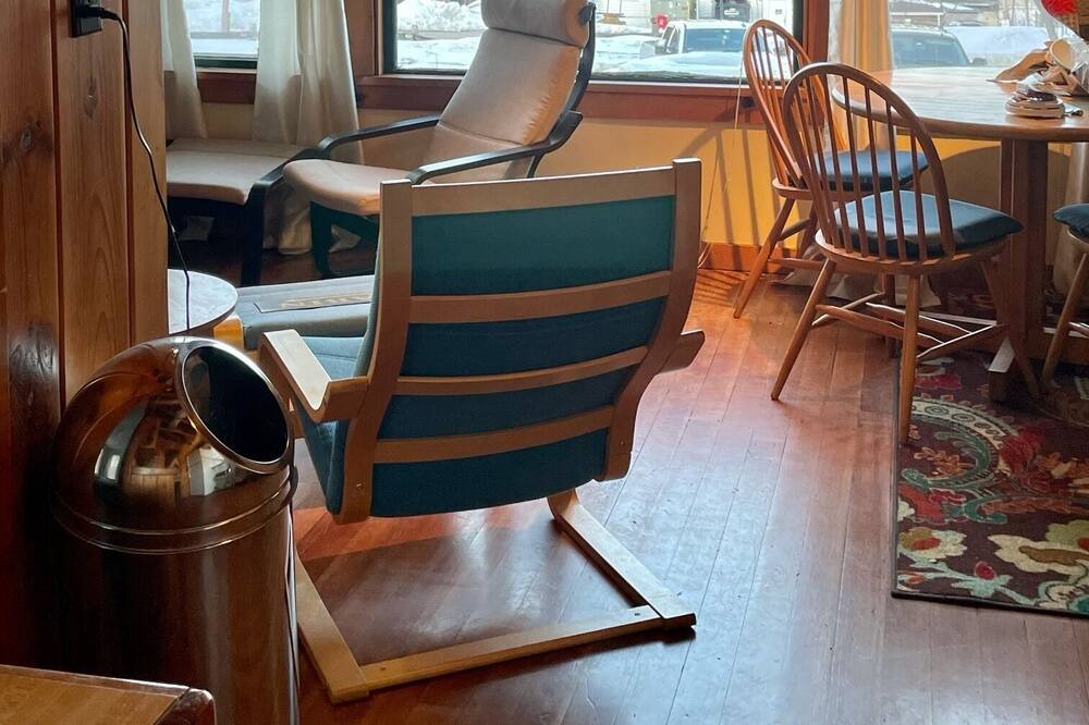 Photo of Livingroom in Weirs Beach