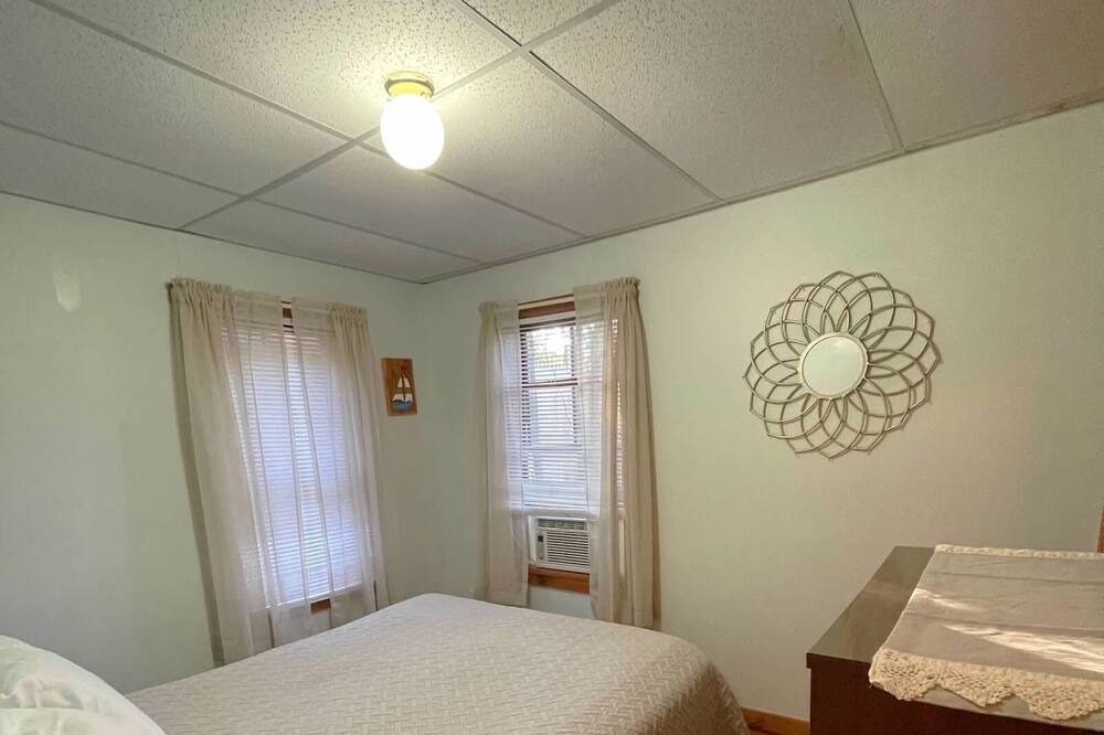 Photo of Bedroom in Weirs Beach