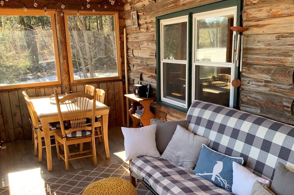 Photo of Livingroom in Barrington
