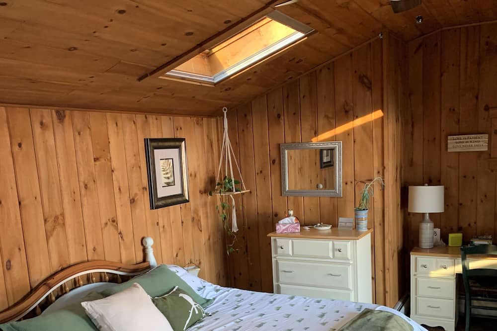 Photo of Bedroom in Barrington