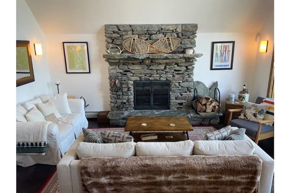 Photo of Livingroom in Rochester