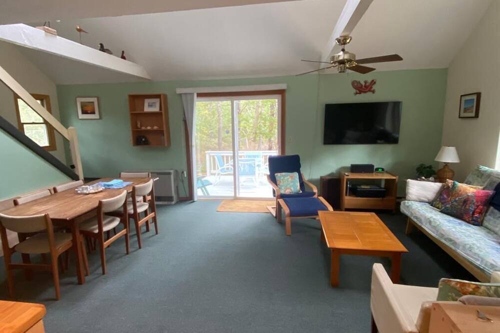 Photo of Livingroom in Edgartown