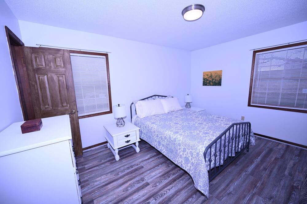 Photo of Bedroom in North Haven