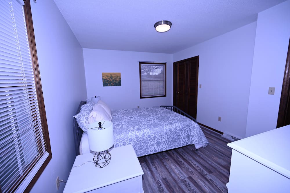 Photo of Bedroom in North Haven