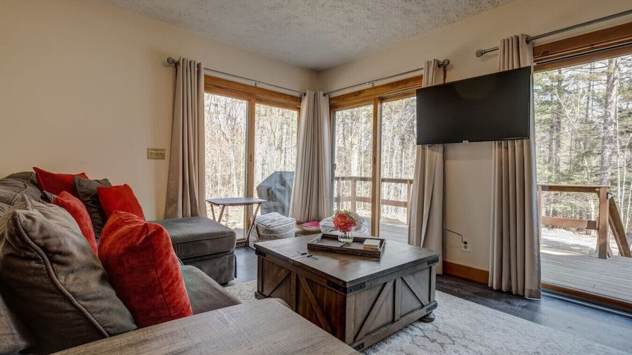Photo of Livingroom in Madison