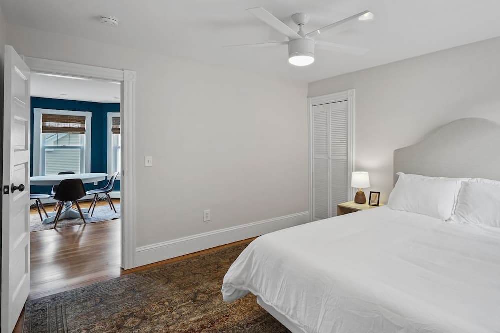 Photo of Bedroom in Warren
