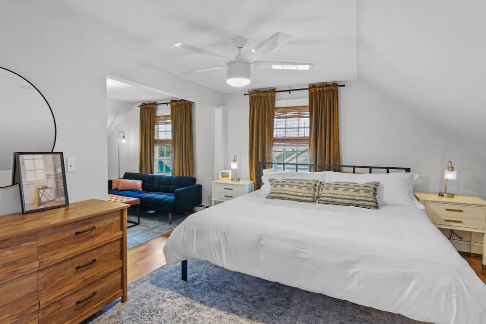 Photo of Bedroom in Warren